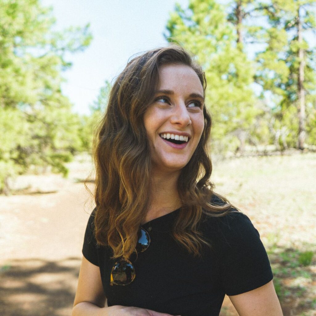 Heal Farmacy creator Melissa Longo, plant-based vegan herbalist.
